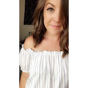 Meet your Posher, Hali